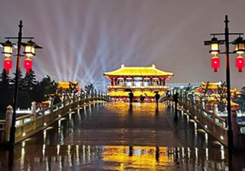 戶外投影解決方案-中銀橋飛瀑夢幻般視覺盛宴-科視Christie D20WU-HS